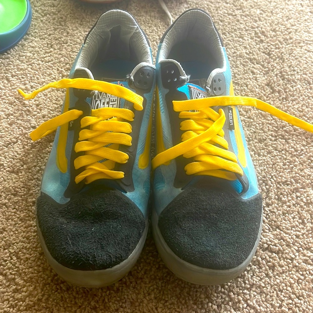 Vans ultimate Waffle House shoe.